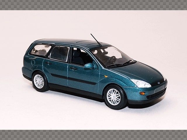 DEALER MODELS FORD FOCUS MK1 3 door/estate model cars red/green/silver 2002 1:43 