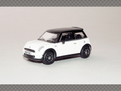 MINI - WHITE | 1:76 Diecast Model Car