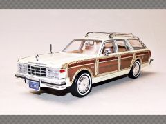 CHRYSLER LE BARON TOWN & COUNTRY ~ 1979 | 1:24 Diecast Model Car