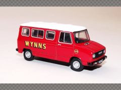 SHERPA MINIBUS ~ WYNNS | 1:76 Diecast Model Van