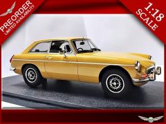 MGB GT V8 HARVEST ~ GOLD | 1:18 Diecast Model Car