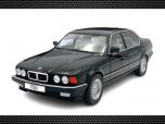 BMW 750i (E32) | 1:18 Diecast Model Car