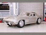 CHEVROLET CORVETTE 1965 | 1:18 Diecast Model Car