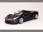 FERRARI SIGNATURE LAFERRARI APERTA | 1:18 Diecast Model Car 